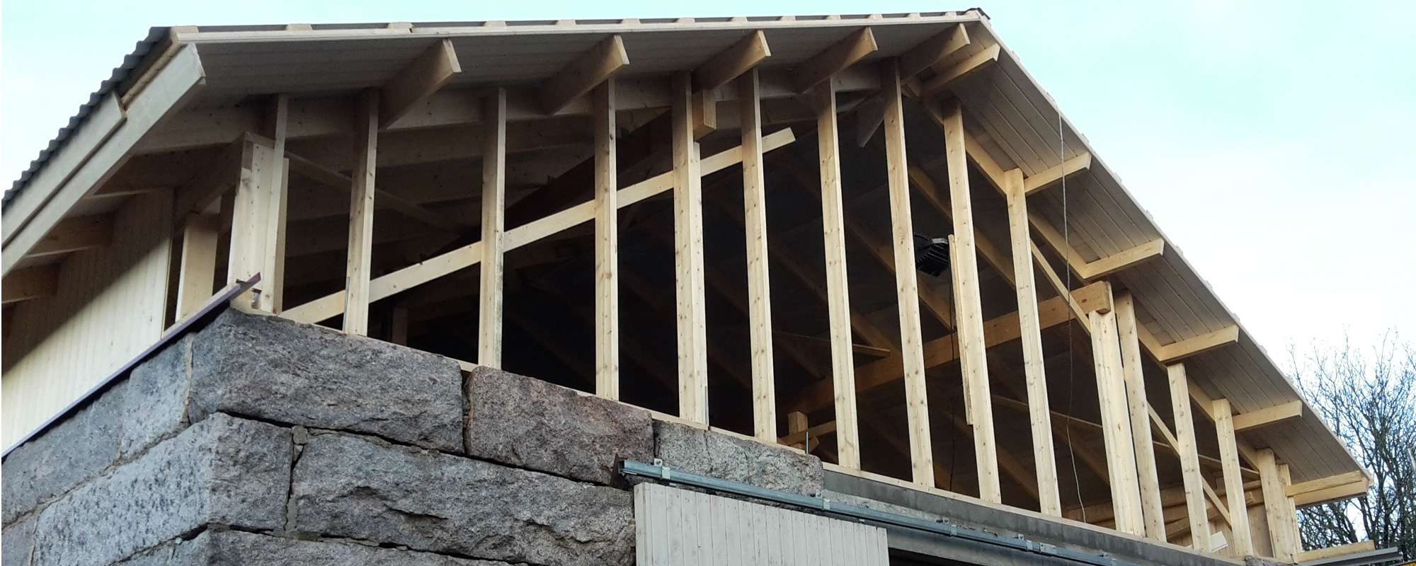 Teemme kaikenlaiset saneeraukset lattiasta kattoon